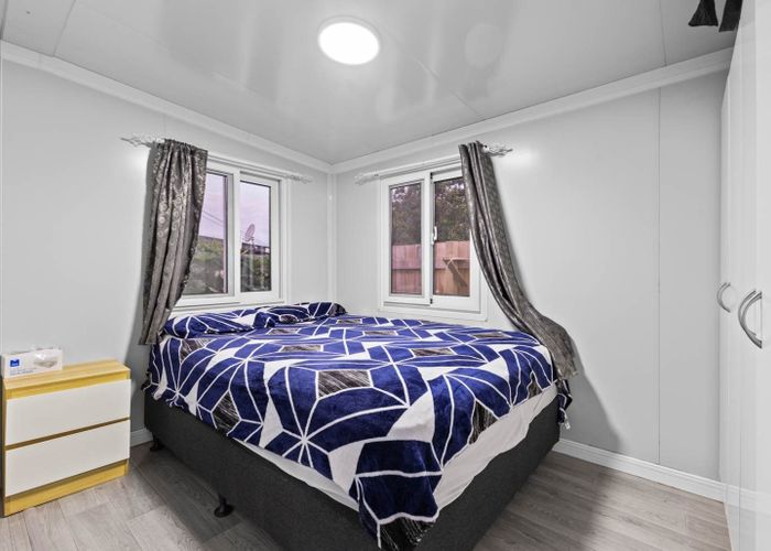 at 11 Lincoln Road, Manurewa East, Manukau City, Auckland