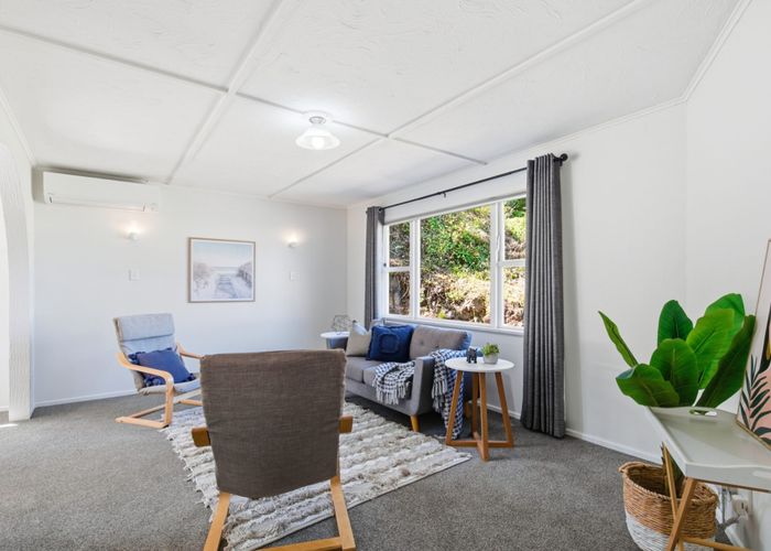  at 28 Batchelor Street, Newlands, Wellington, Wellington