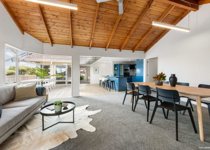 at 2 Matisse Drive, West Harbour, Auckland