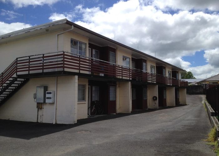  at 6/90 MacFarlane Street, Hamilton East, Hamilton, Waikato