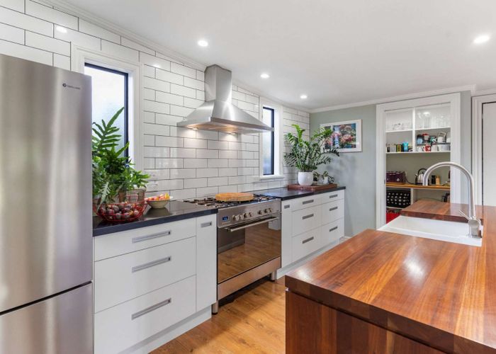  at 36 Young Crescent, Drury, Drury