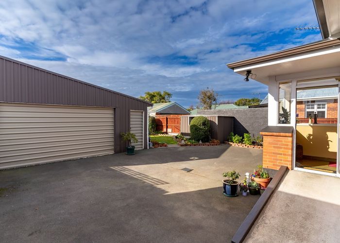  at 5 East Avenue, Saint Kilda, Dunedin