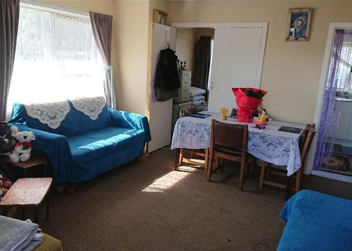  at 4/13 Rodney Street, Otahuhu, Auckland