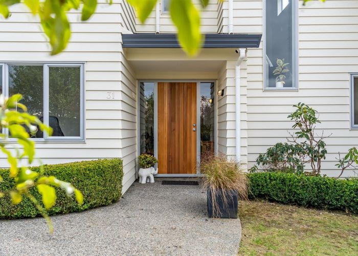  at 31 Te Puia Drive, Aotea, Porirua