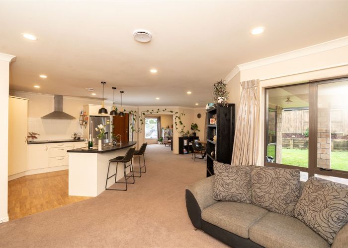 Free property data for 4 Sharaleigh Place, Grandview Heights, Hamilton