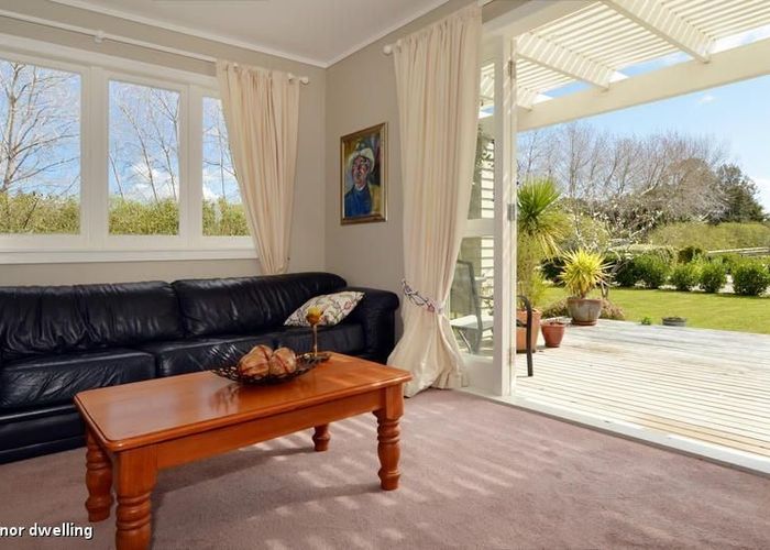  at 36 Blackbridge Road, Albany