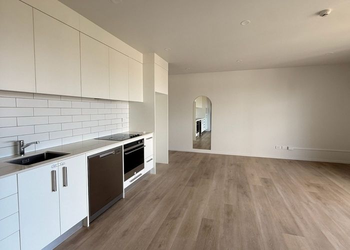  at 204/25 Potter Avenue, Northcote, North Shore City, Auckland