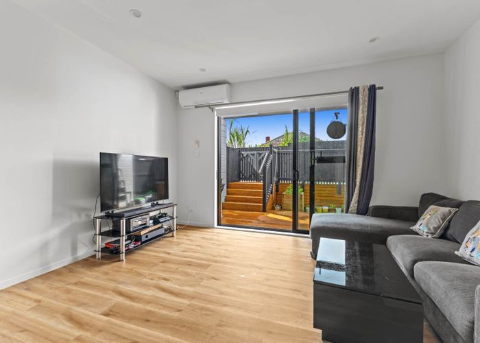  at 7/29 Tudor Road, Henderson, Waitakere City, Auckland