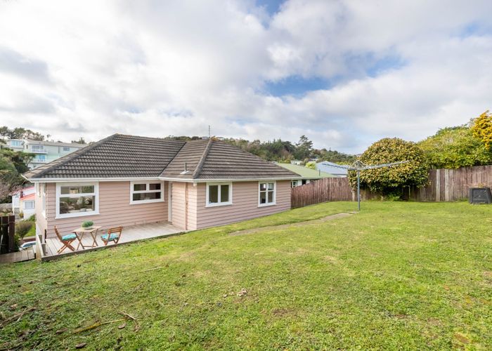  at 95 Kenmore Street, Newlands, Wellington, Wellington