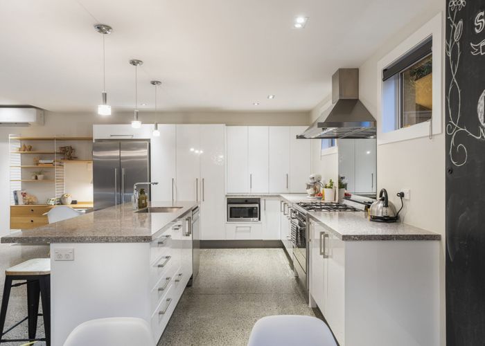  at 12 Norgrove Avenue, Mount Albert, Auckland