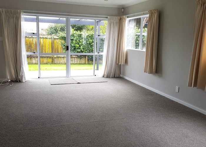  at 2/25 Oakley Ave, Waterview, Auckland City, Auckland
