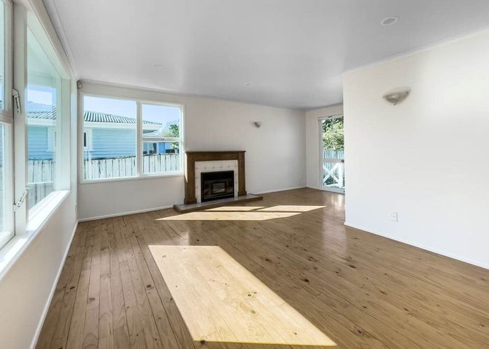  at 7 Sylvia Road, Hillcrest, North Shore City, Auckland