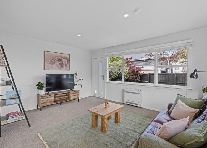  at 1/82 Holly Road, St. Albans, Christchurch City, Canterbury