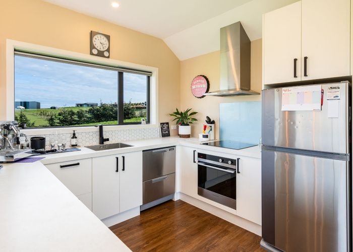  at 204 Baker Road, Berwick Forest, Outram