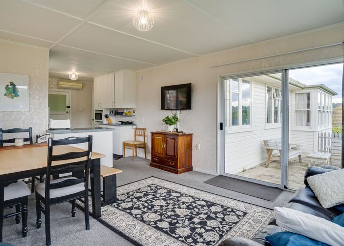  at 4 Burgess Street, Green Island, Dunedin
