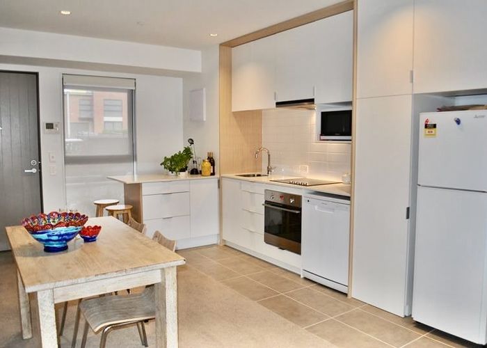  at 4 Bluegrey Avenue, Stonefields, Auckland