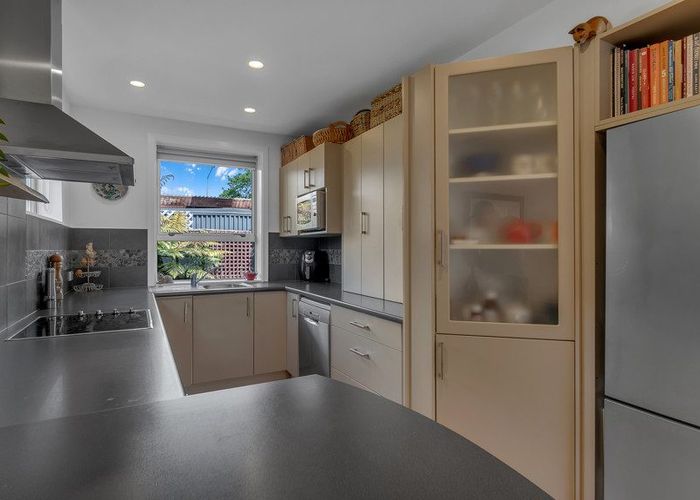 at 2/17 Edgeware Road, St. Albans, Christchurch City, Canterbury