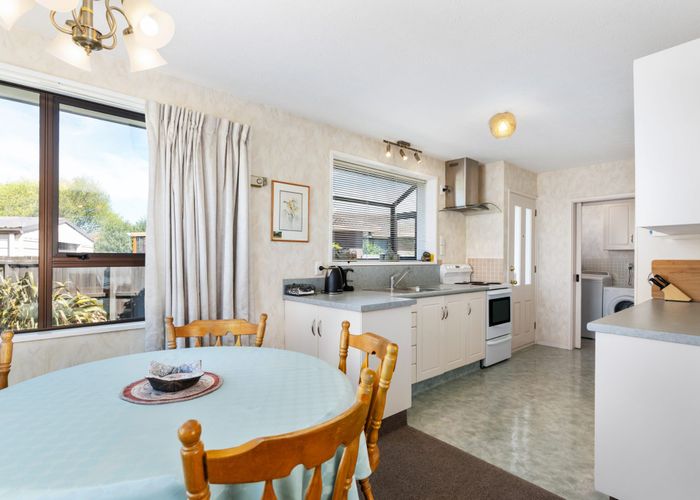  at 86 Royal Park Drive, Parklands, Christchurch City, Canterbury