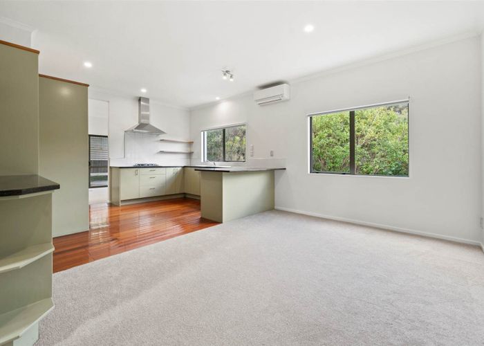  at 21 William Gamble Drive, Greenhithe, Auckland