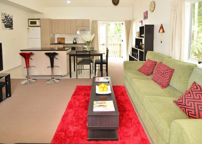  at 1/98b Verran Road, Birkdale, North Shore City, Auckland