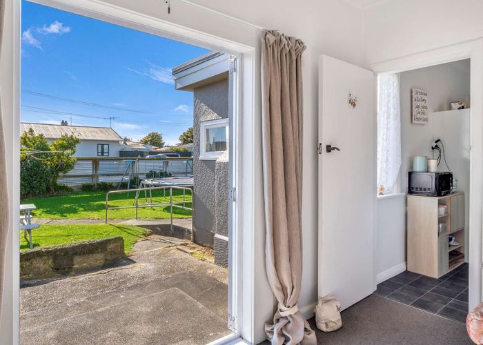  at 20 Miro Street, Castlecliff, Whanganui, Manawatu / Whanganui