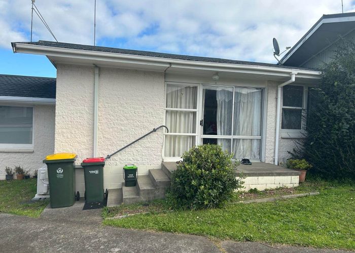  at 2/15 Hillside Road, Papatoetoe, Manukau City, Auckland