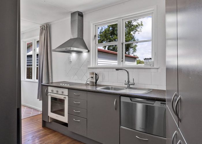  at 24 Upjohn Street, Brooklands, New Plymouth, Taranaki