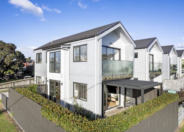  at 94A Mellons Bay Road, Mellons Bay, Auckland