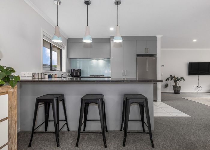  at 28 Mooring Close, Whitby, Porirua, Wellington