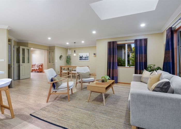  at 3 Takapu Place, Huntington, Hamilton