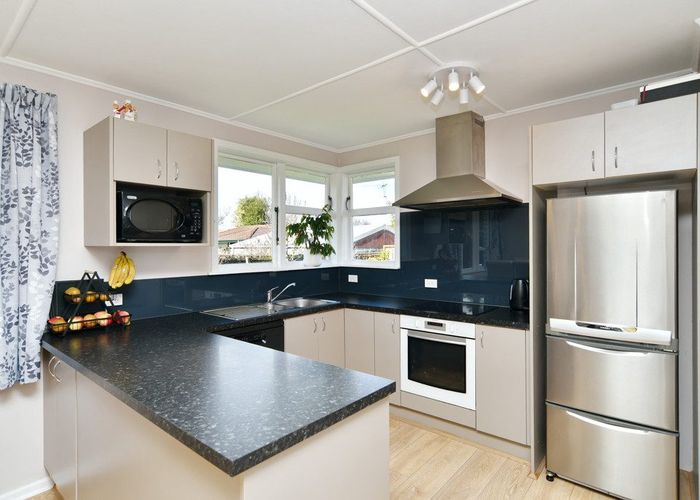  at 10a Bonita Place, Bishopdale, Christchurch City, Canterbury