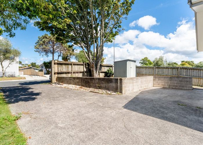  at 95 Riverpark Crescent, Henderson, Auckland