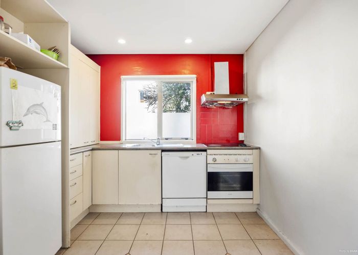  at 4/4 Ambrico Place, New Lynn, Waitakere City, Auckland