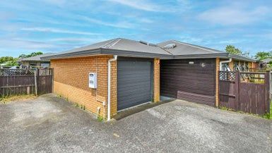  at 6 Morewood Lane, Favona, Auckland