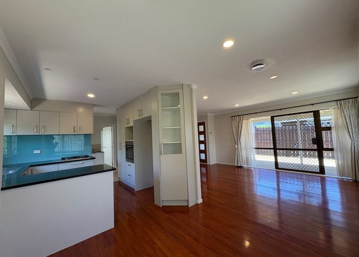  at 5 5 Tomintoul Place, Highland Park, Manukau City, Auckland