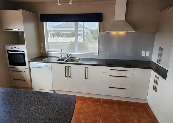  at 20 Erin Street, Hawera