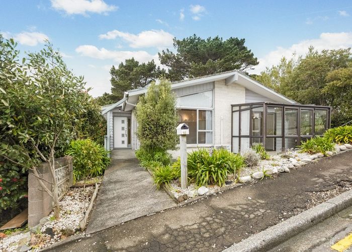  at 14 Glen Alton Avenue, Paparangi, Wellington, Wellington