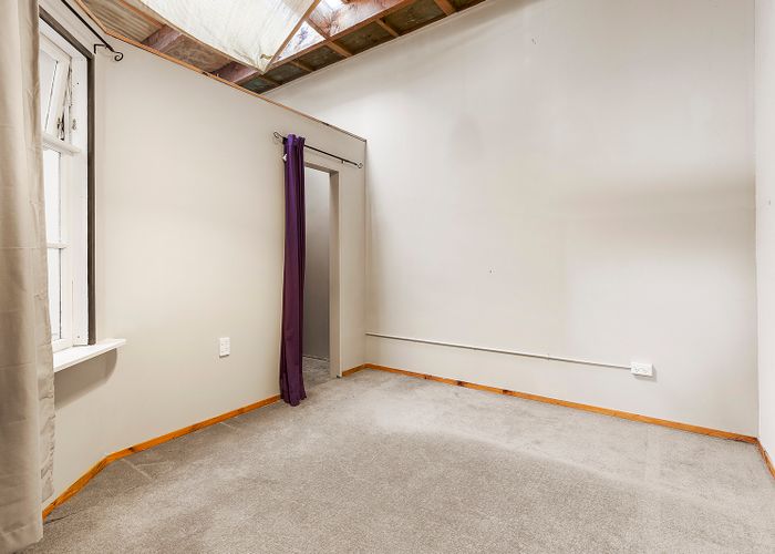  at 2/410 The Esplanade, Island Bay, Wellington