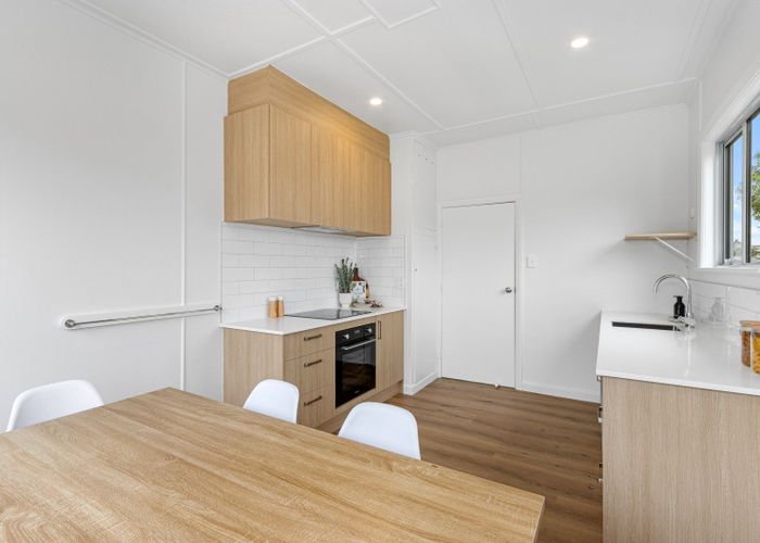  at 16 Garvins Road, Hornby, Christchurch City, Canterbury