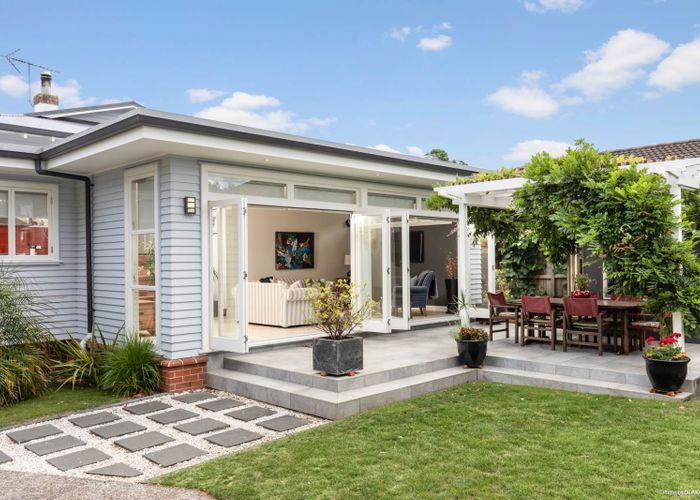  at 21 Hollywood Avenue, Royal Oak, Auckland
