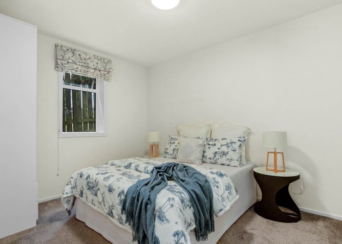  at 8A Eastglen Road, Glen Eden, Waitakere City, Auckland