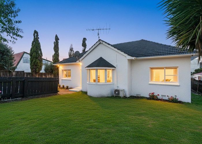  at 1/10 Wood Street, Papakura, Auckland