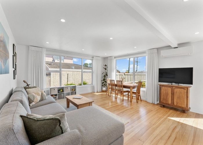  at 6 Union Street, Merrilands, New Plymouth, Taranaki