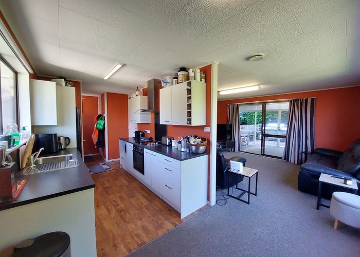  at 17D Thames Street, Welbourn, New Plymouth