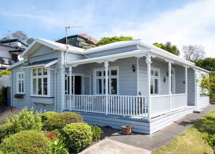  at 8 Goldsmith Terrace, Hospital Hill, Napier