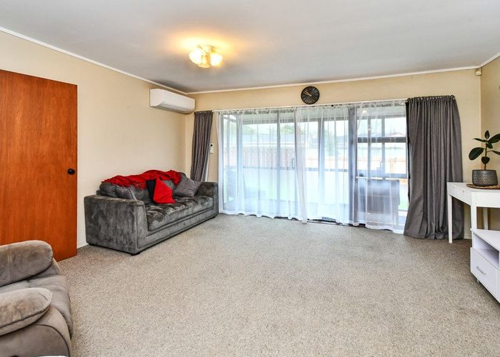  at 3/6 Maru Road, Takanini, Papakura, Auckland