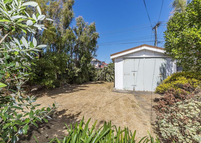  at 124 Apu Crescent, Lyall Bay, Wellington