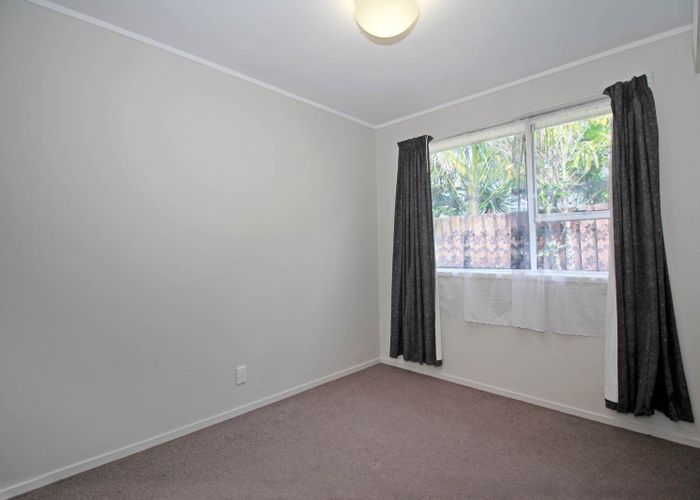  at 1/4 Aylmer Court, Eastern Beach, Manukau City, Auckland