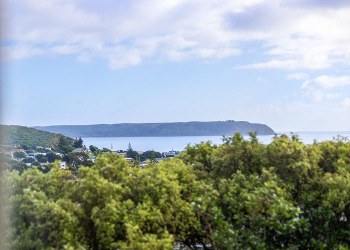  at 20 Spur Grove, Titahi Bay, Porirua, Wellington