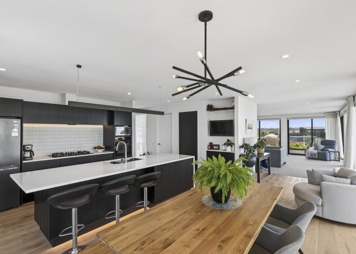  at 8 Kowhai Street, Strandon, New Plymouth, Taranaki